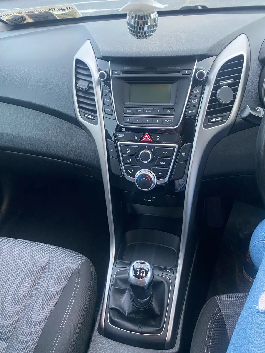 Hyundai i30 - Image 6