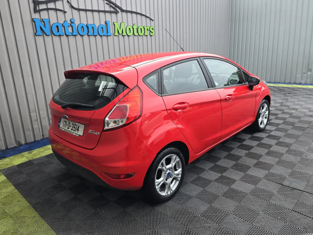 2017 Ford Fiesta ZETEC 1.0 Petrol - Image 3