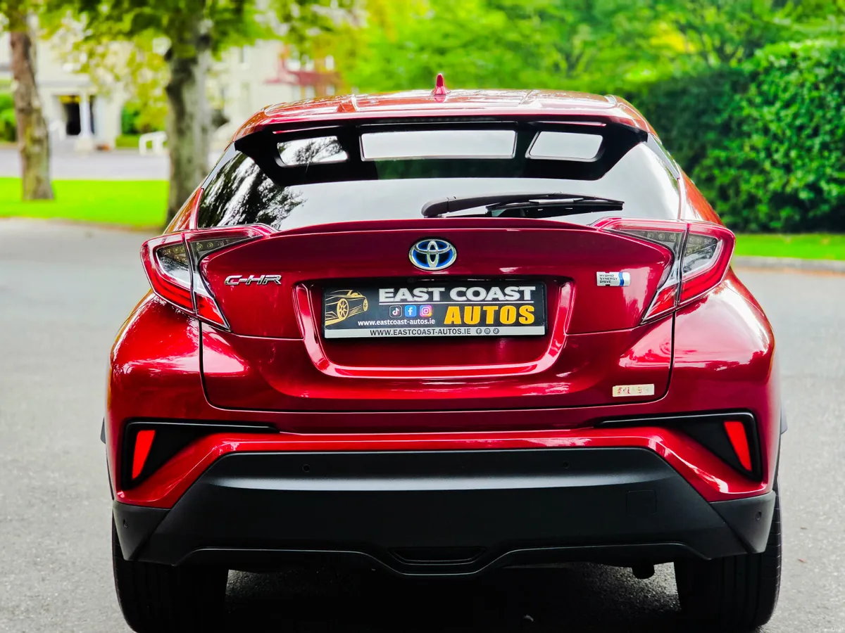 2019 Toyota C-HR 1.8 Petrol Hybrid Auto G Package - Image 5