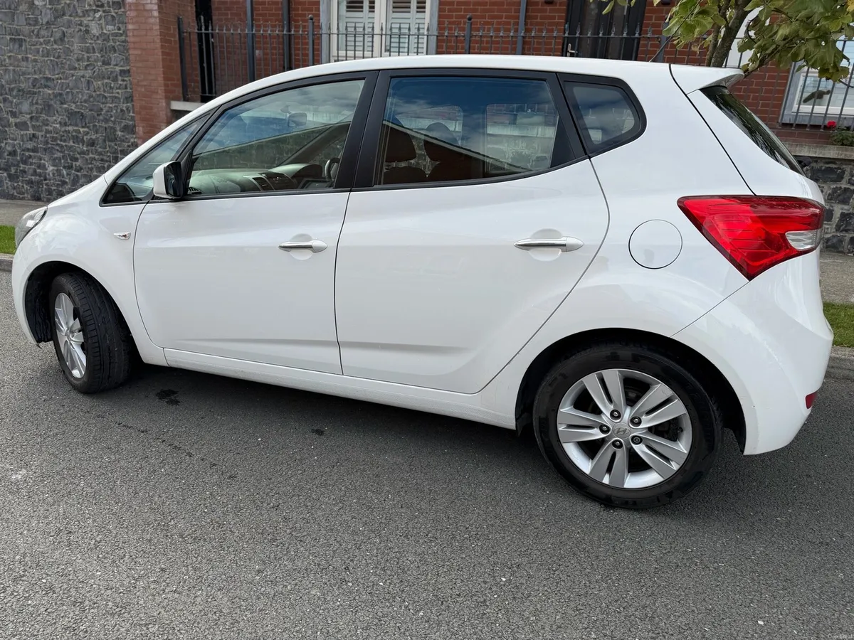 Hyundai IX20 - Image 4