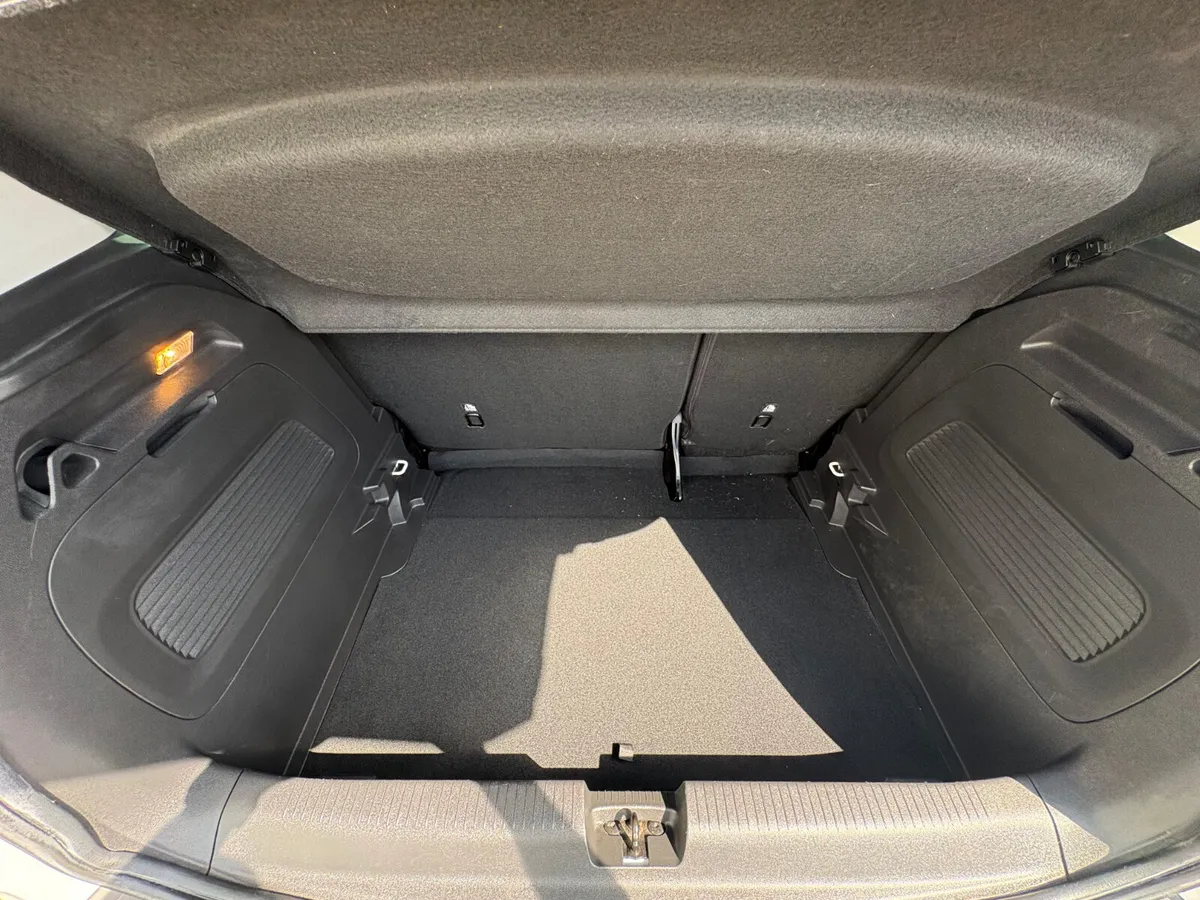 Opel Crossland X 2021 - Image 4