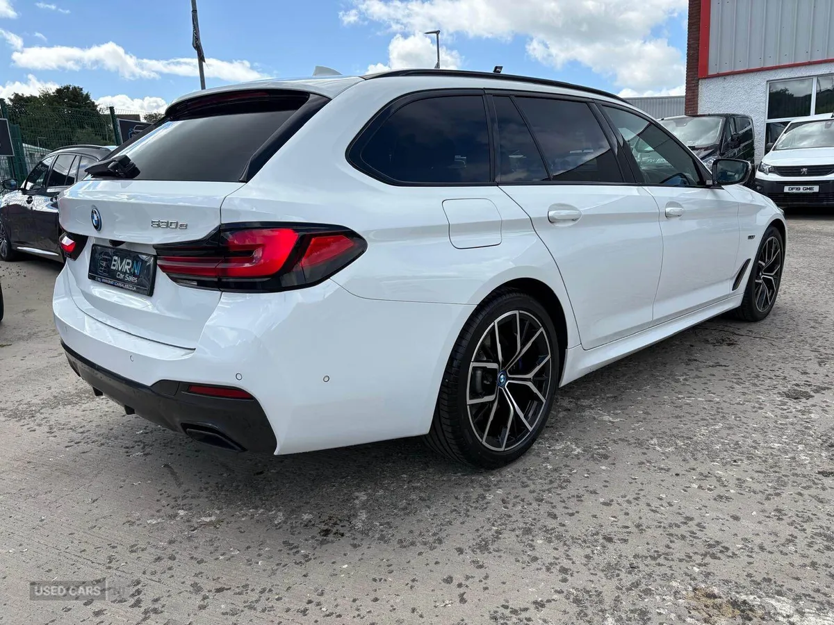 2022 BMW ESTATE 530 M SPORT AUTO HYBRID - Image 4