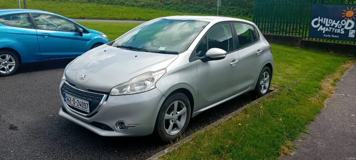 2014 Peugeot 208 1.2 Vti nct 1/27 V/low klms - Image 1