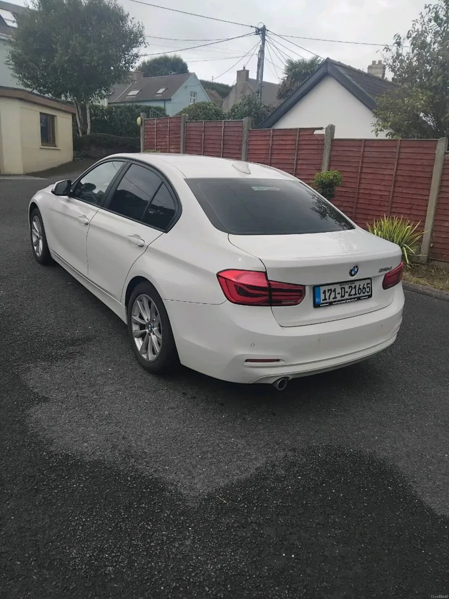 Car - Image 3