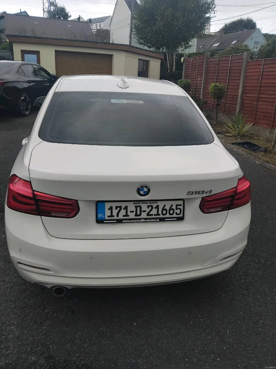 Car - Image 5