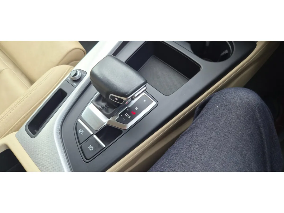 Audi A4 LIMOUSINE 30 TDI 136BHP S-TRONIC SE 4DR AU - Image 5