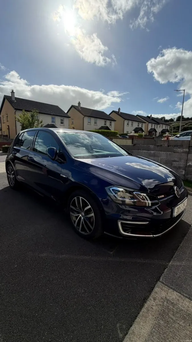 E-Golf 2020 - Only 47km - Image 1