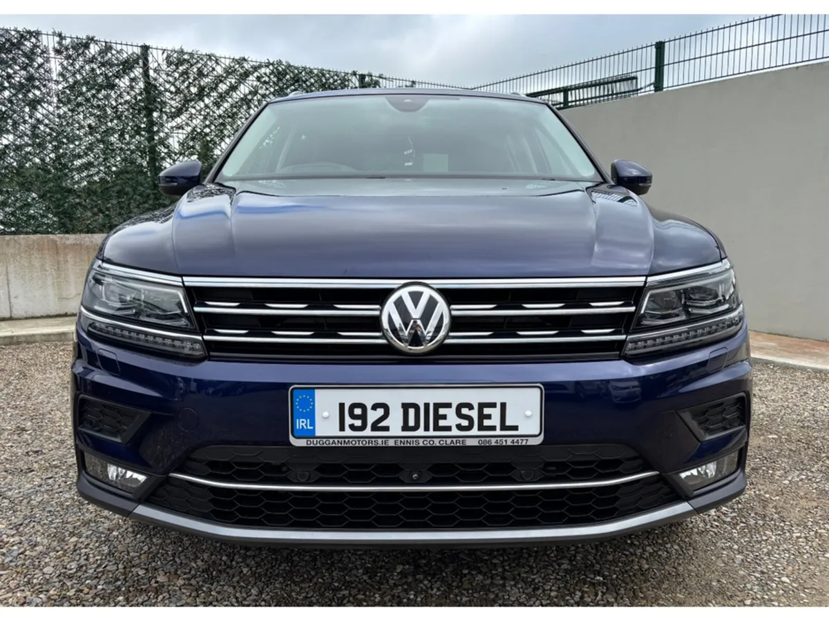 Volkswagen Tiguan 4-Motion Automatic 192 - Image 2