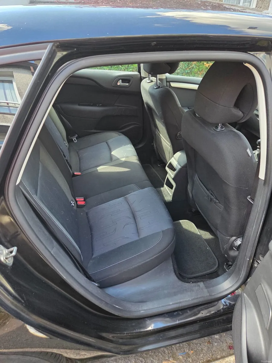 2015 Citroen C4  1.6HDI  VTR+ - Image 1
