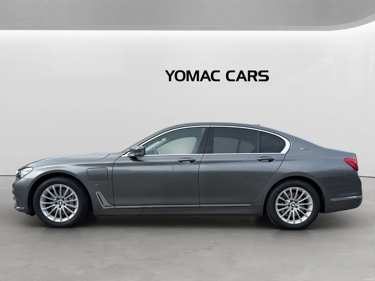 BMW 740E I PERFORMANCE EXCLUSIVE PHEV - Image 5