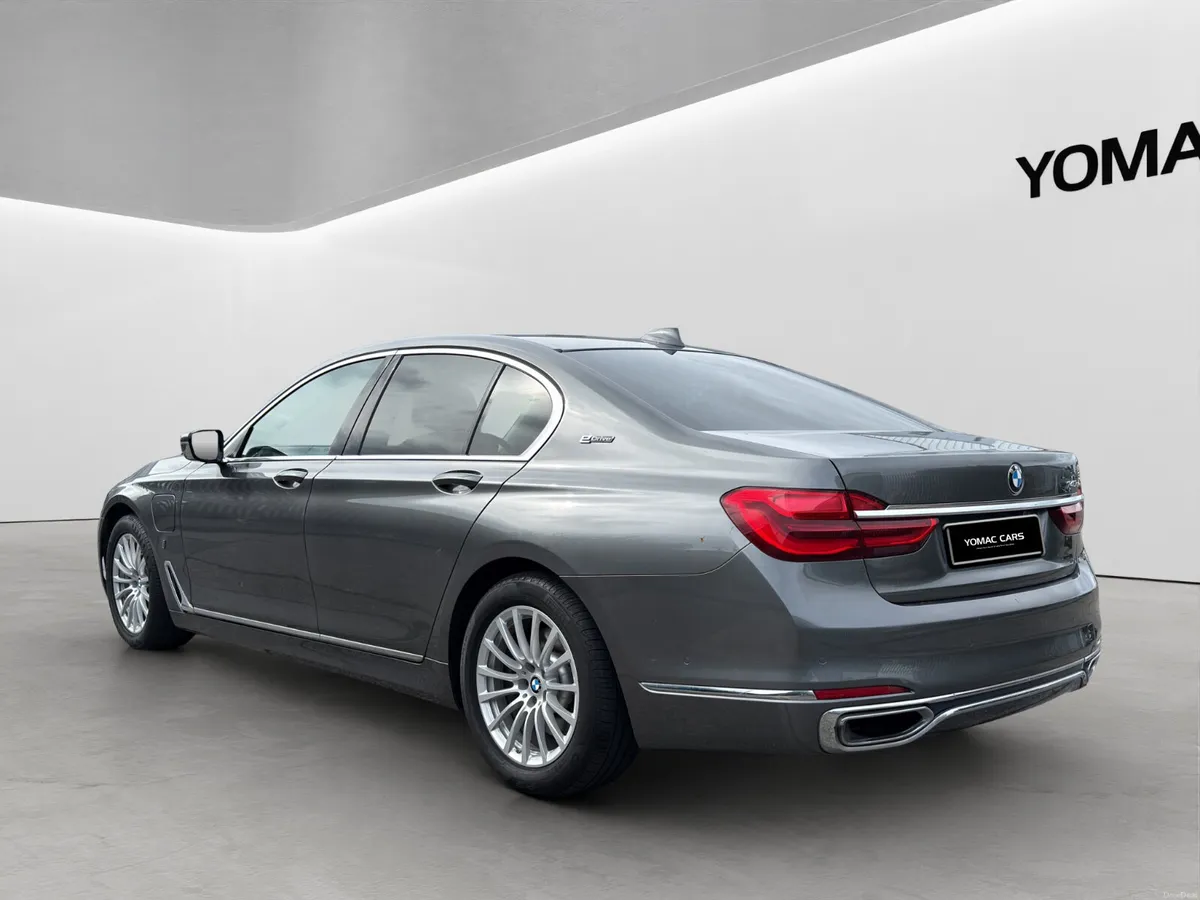 BMW 740E I PERFORMANCE EXCLUSIVE PHEV - Image 6