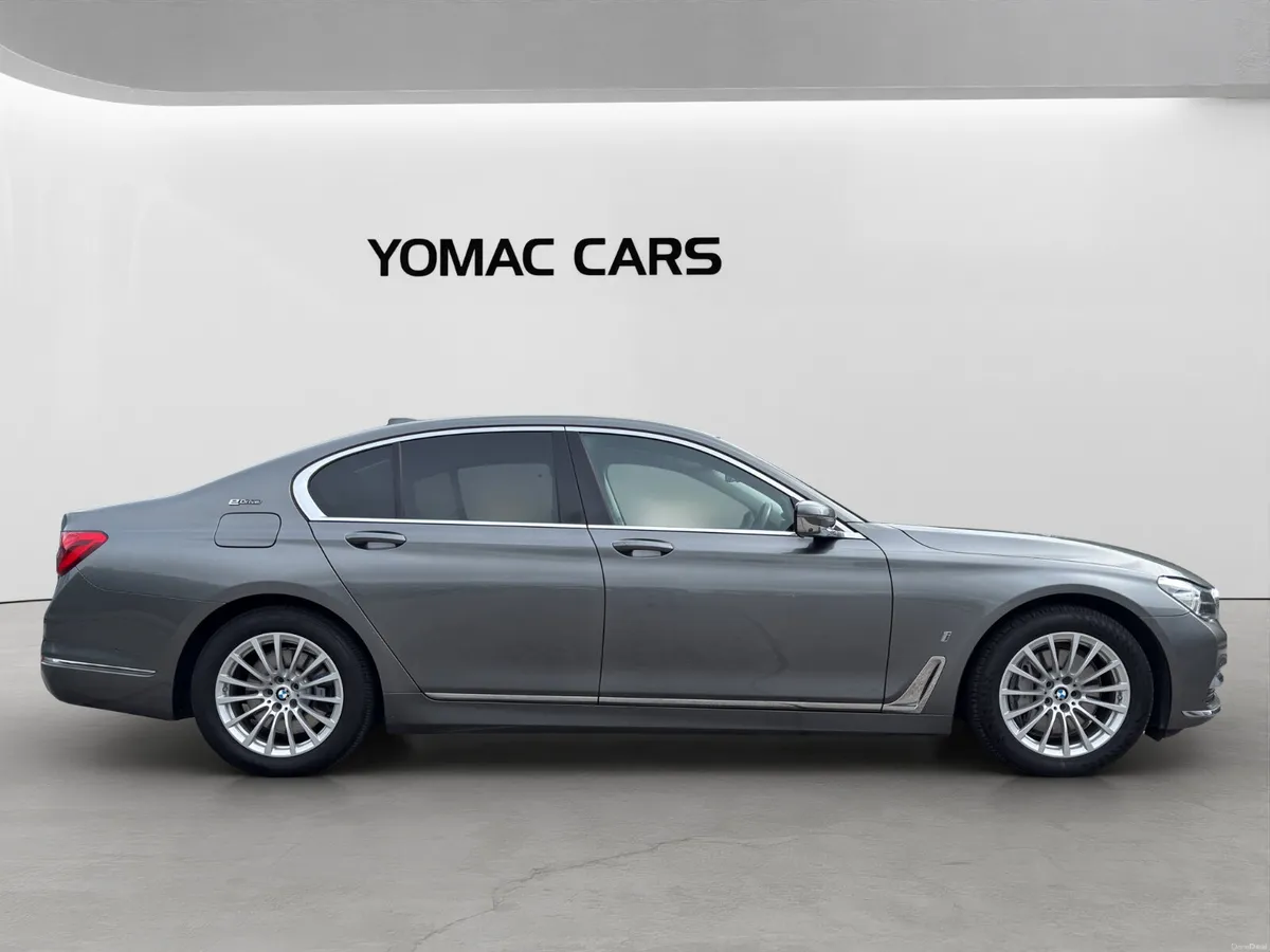 BMW 740E I PERFORMANCE EXCLUSIVE PHEV - Image 2