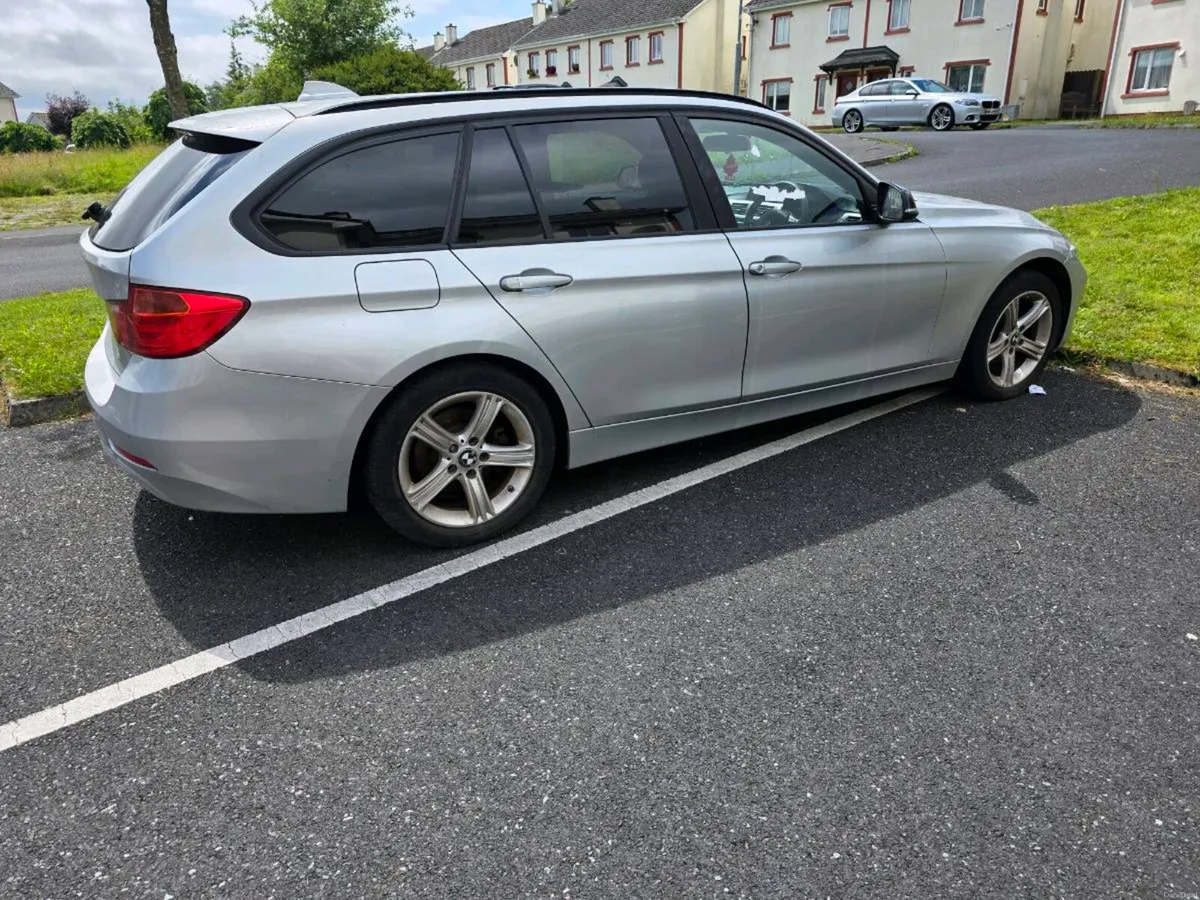 14 bmw 316d se automatic estate - Image 4