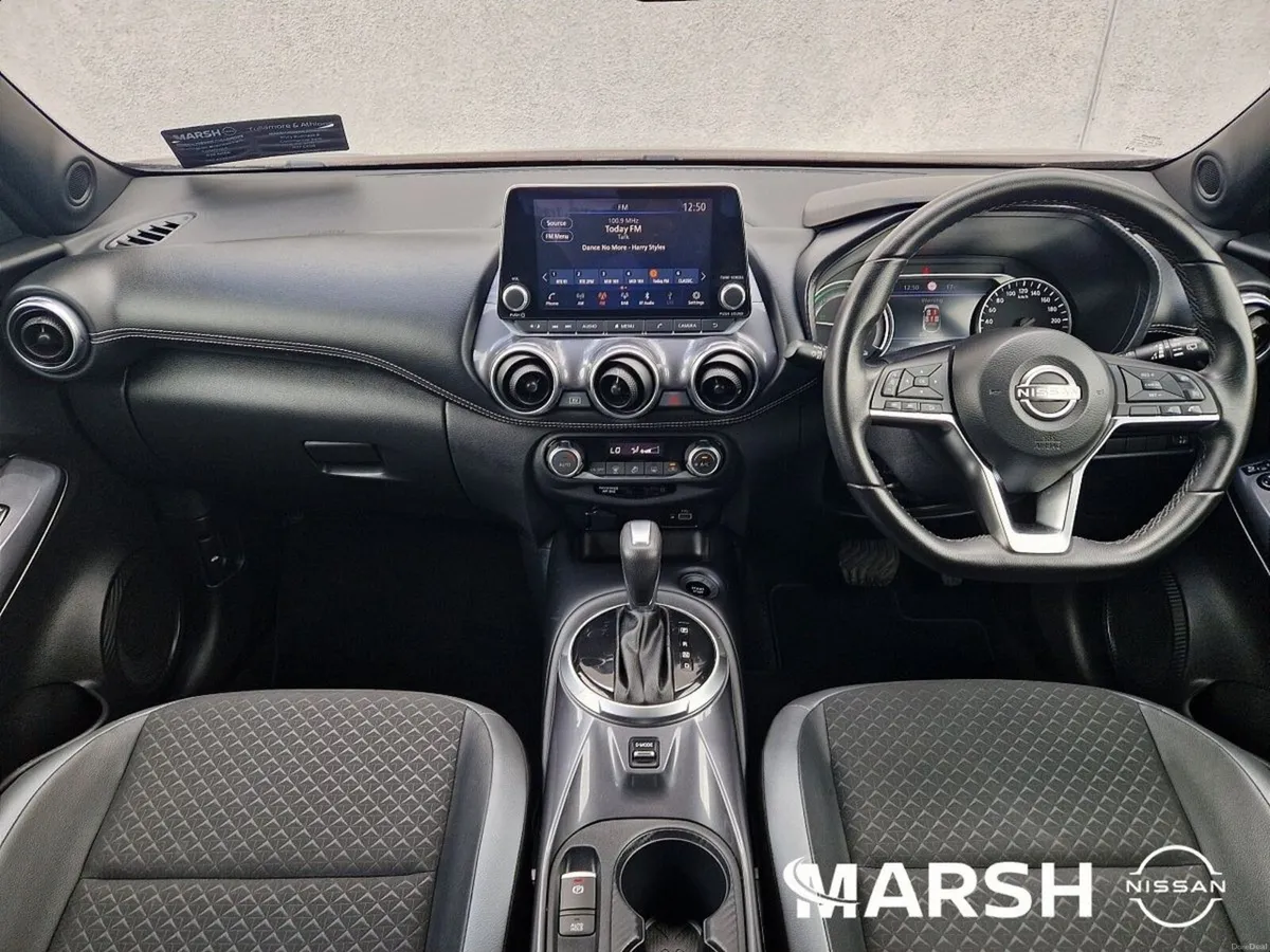 Nissan Juke 1.6 HYBRID SV PREMIUM 5DR - Image 2