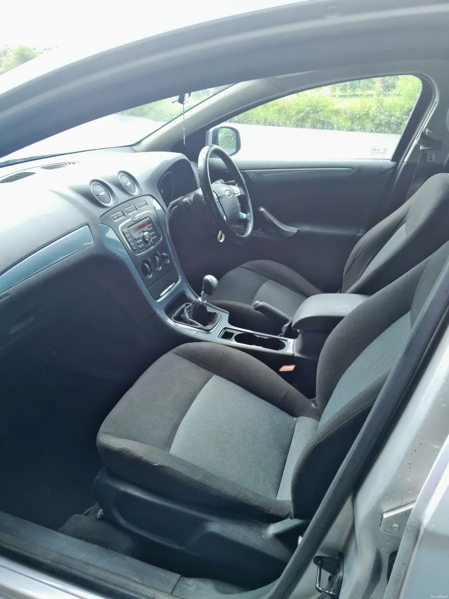 Ford Mondeo 2011 - Image 3
