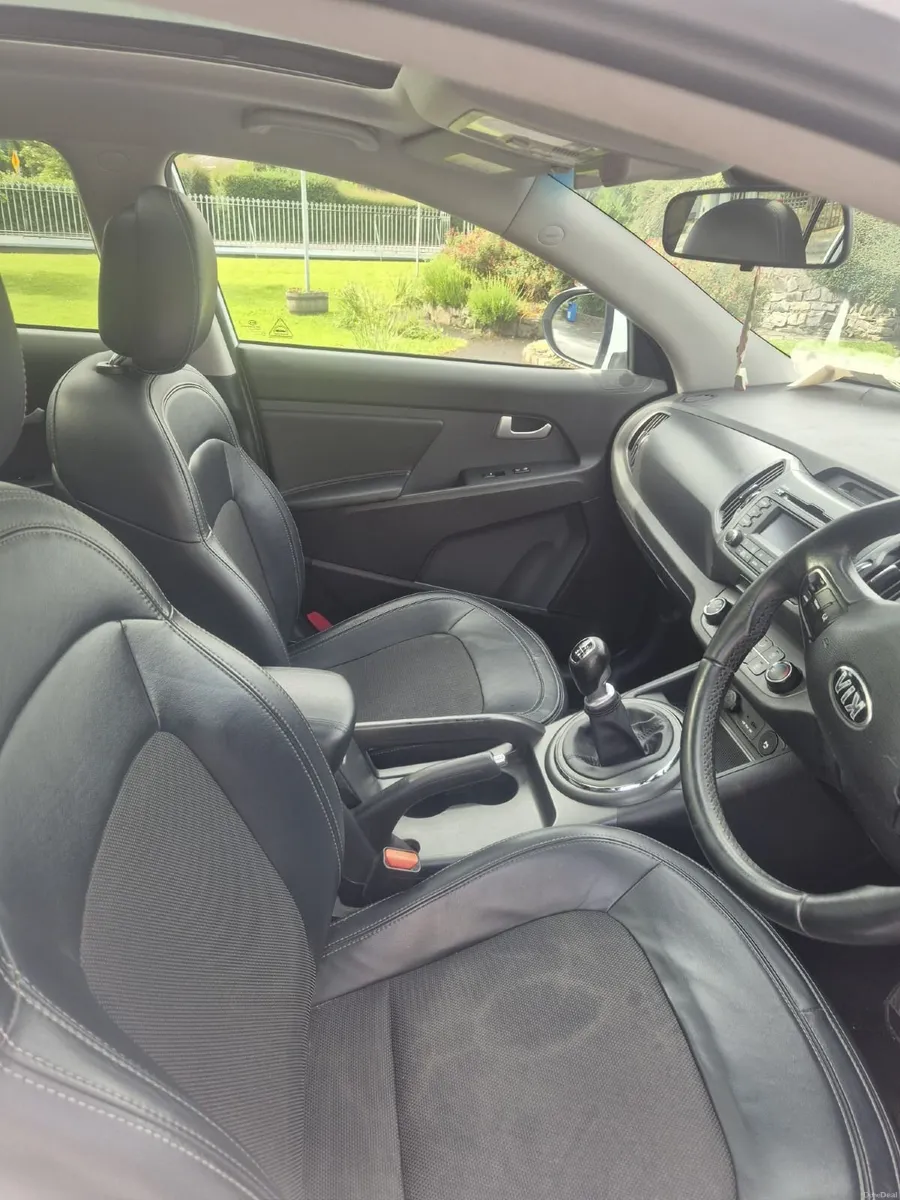 20141 Kia Sportage 2.0 Diesel – €5,000 - Image 5