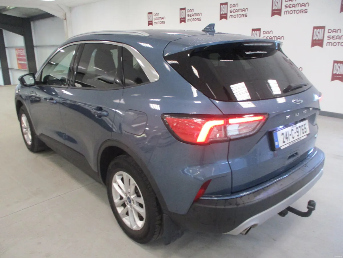 Ford Kuga Titanium PHEV 2024 - Image 2