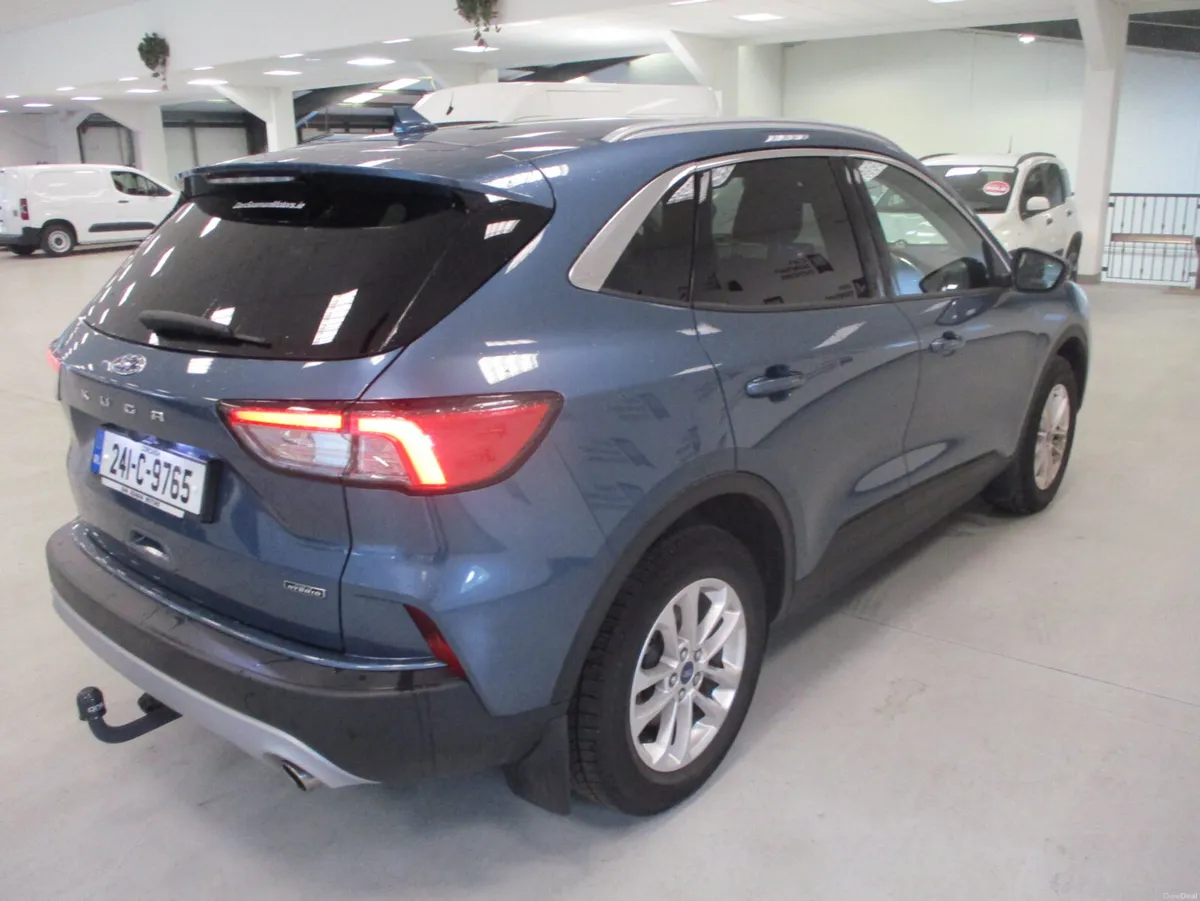 Ford Kuga Titanium PHEV 2024 - Image 4
