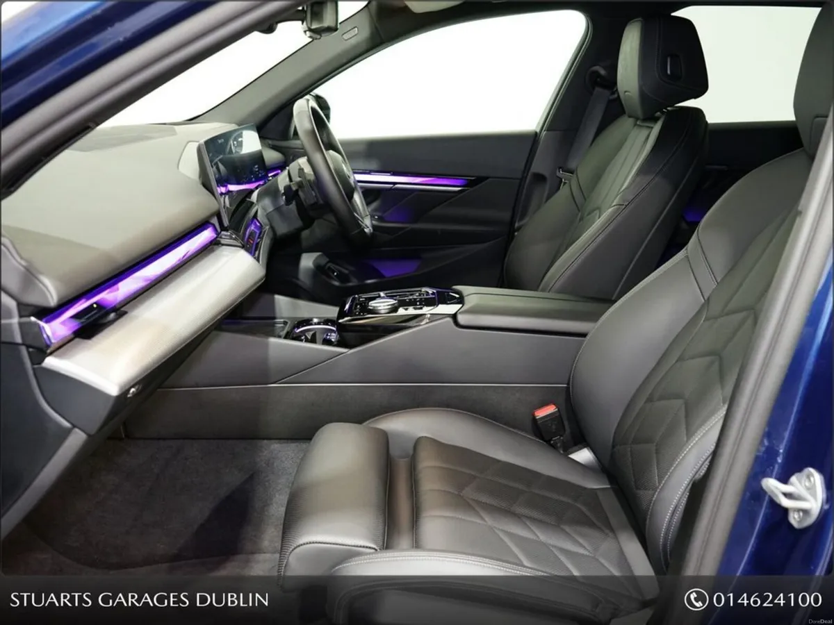 BMW 5-Series 252 REG: PANORAMIC ROOF, COMFORT PACK - Image 3
