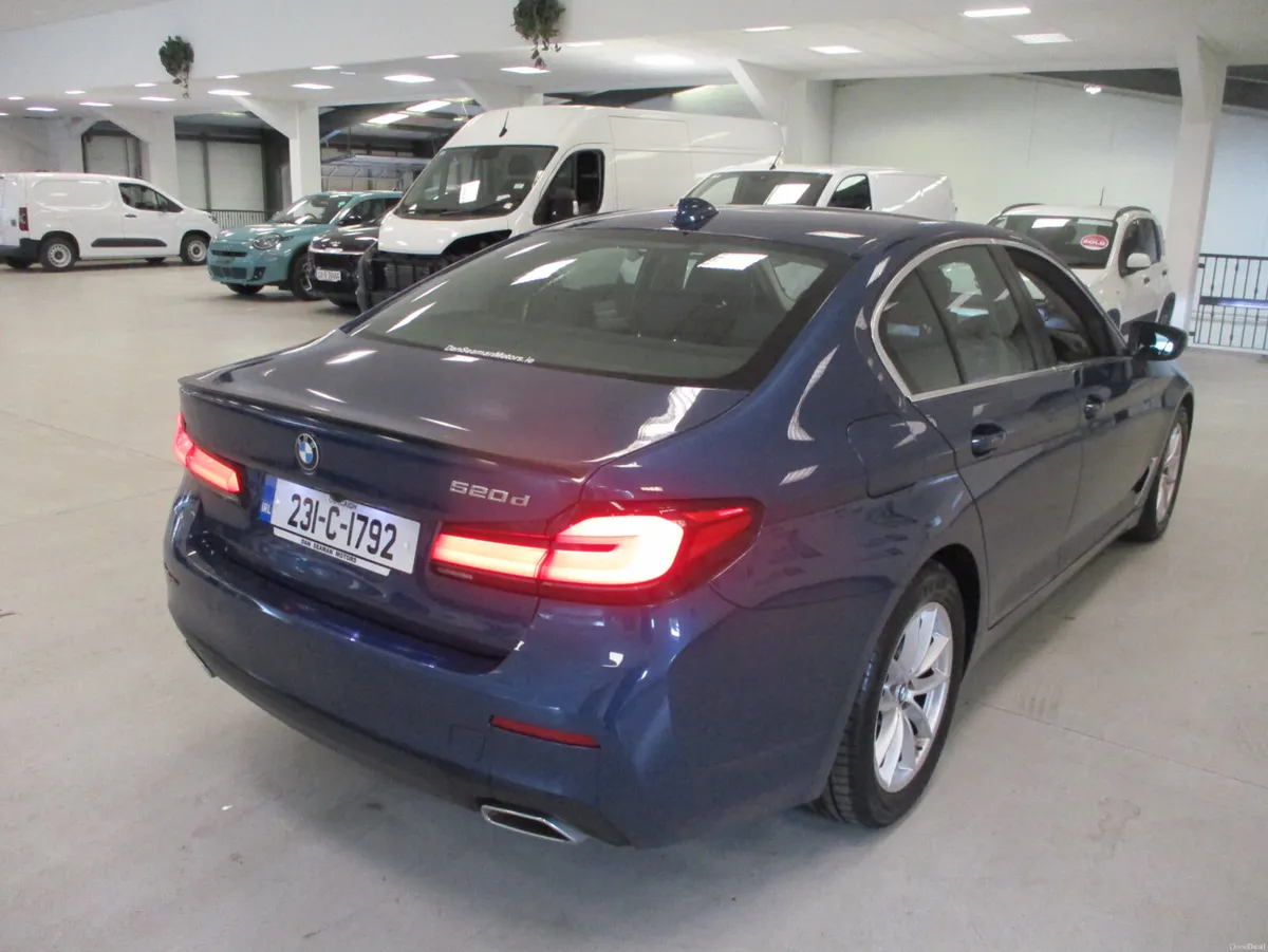 BMW 5-Series (520d MHEV)2023 - Image 4