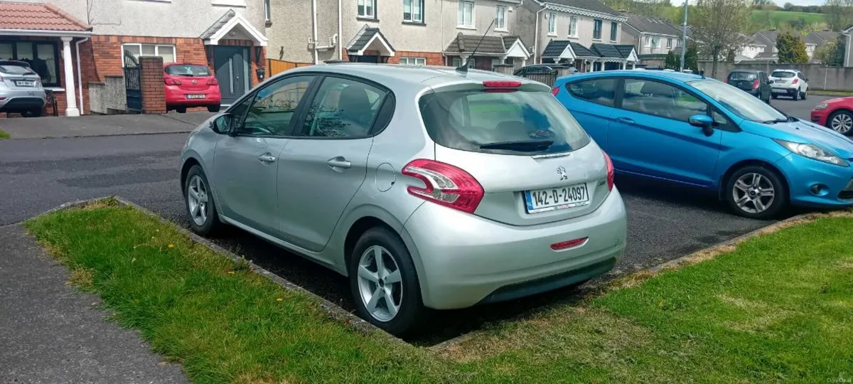2014 Peugeot 208 1.2 Vti nct 1/27 V/low klms - Image 3