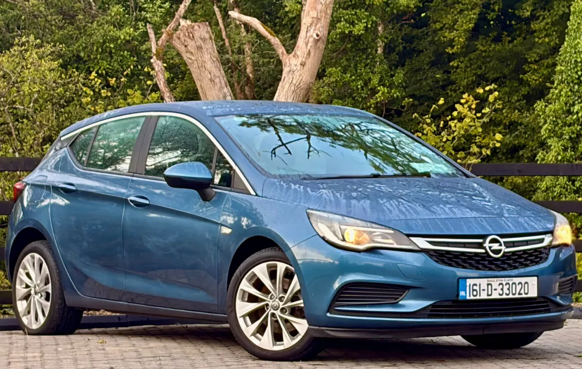 Opel Astra 2016 - Image 1