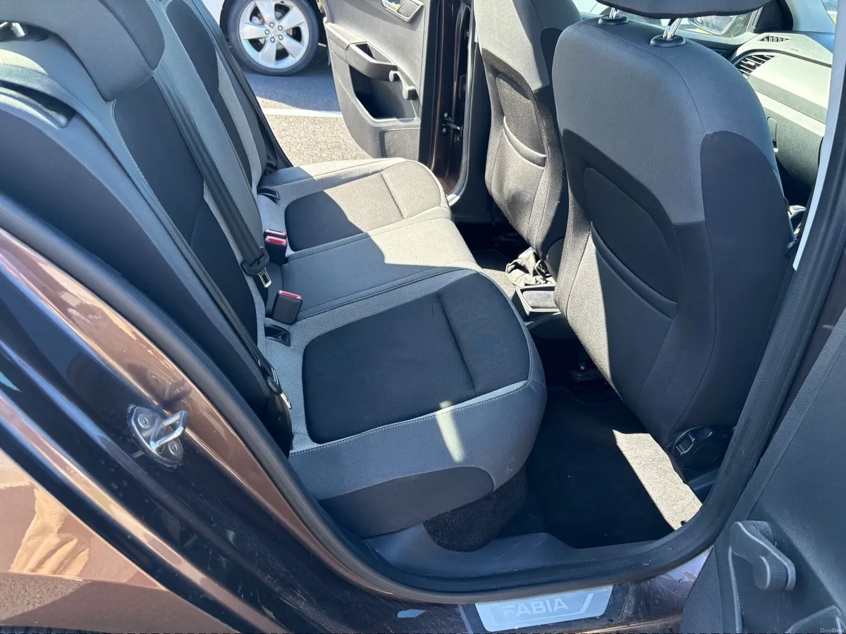 Skoda Fabia 2015 1.4 TDi . - Image 4