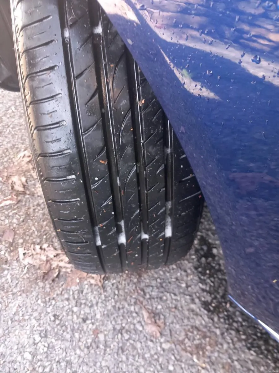 Car - Image 6