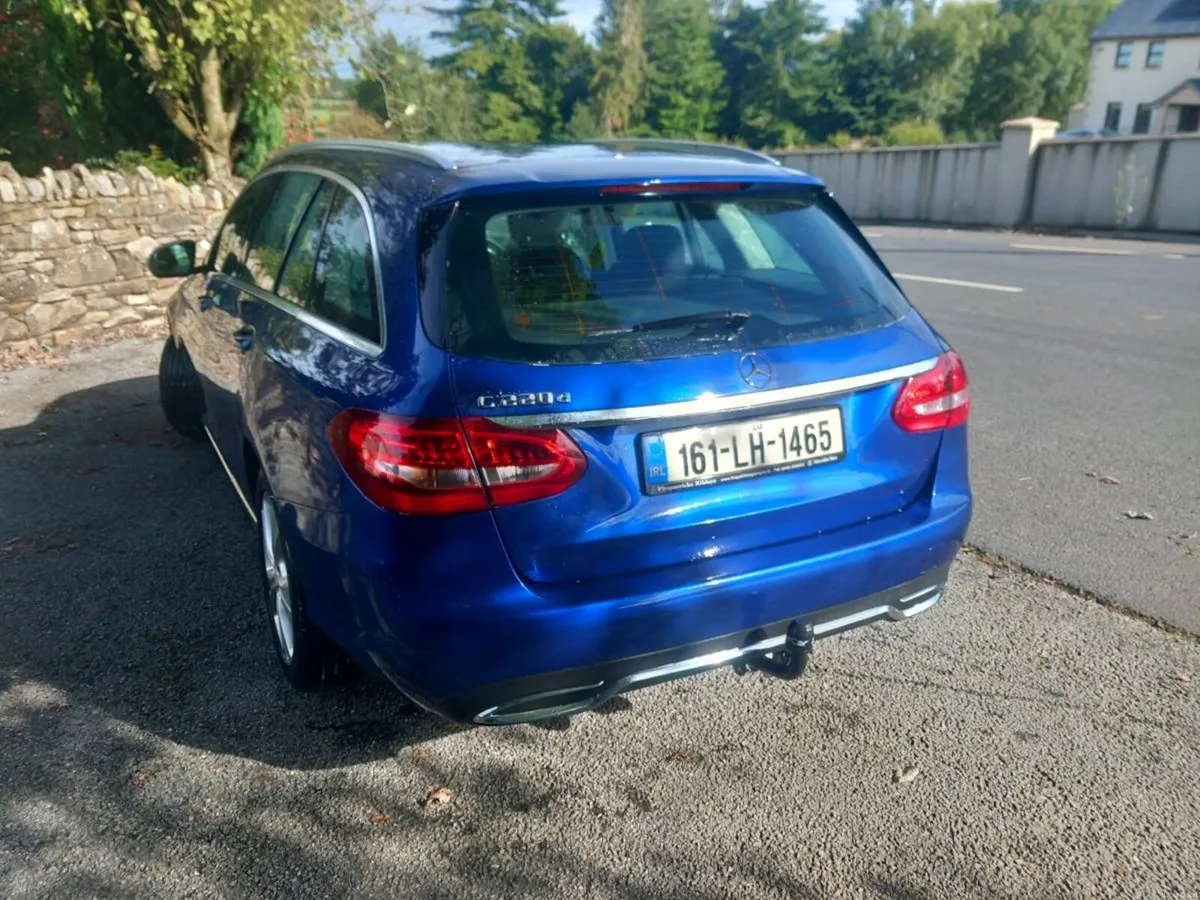 Car - Image 2