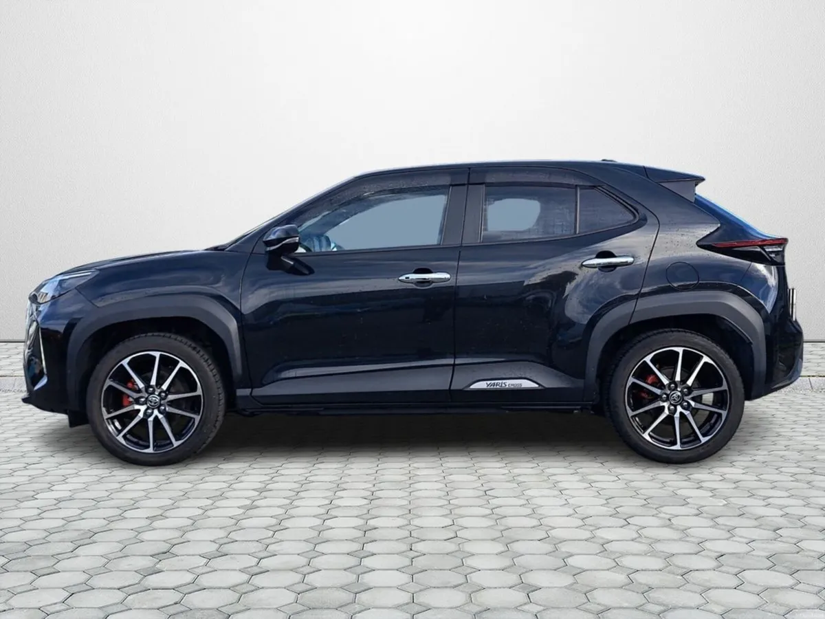 Toyota Yaris Cross GR SPORTS - Image 4