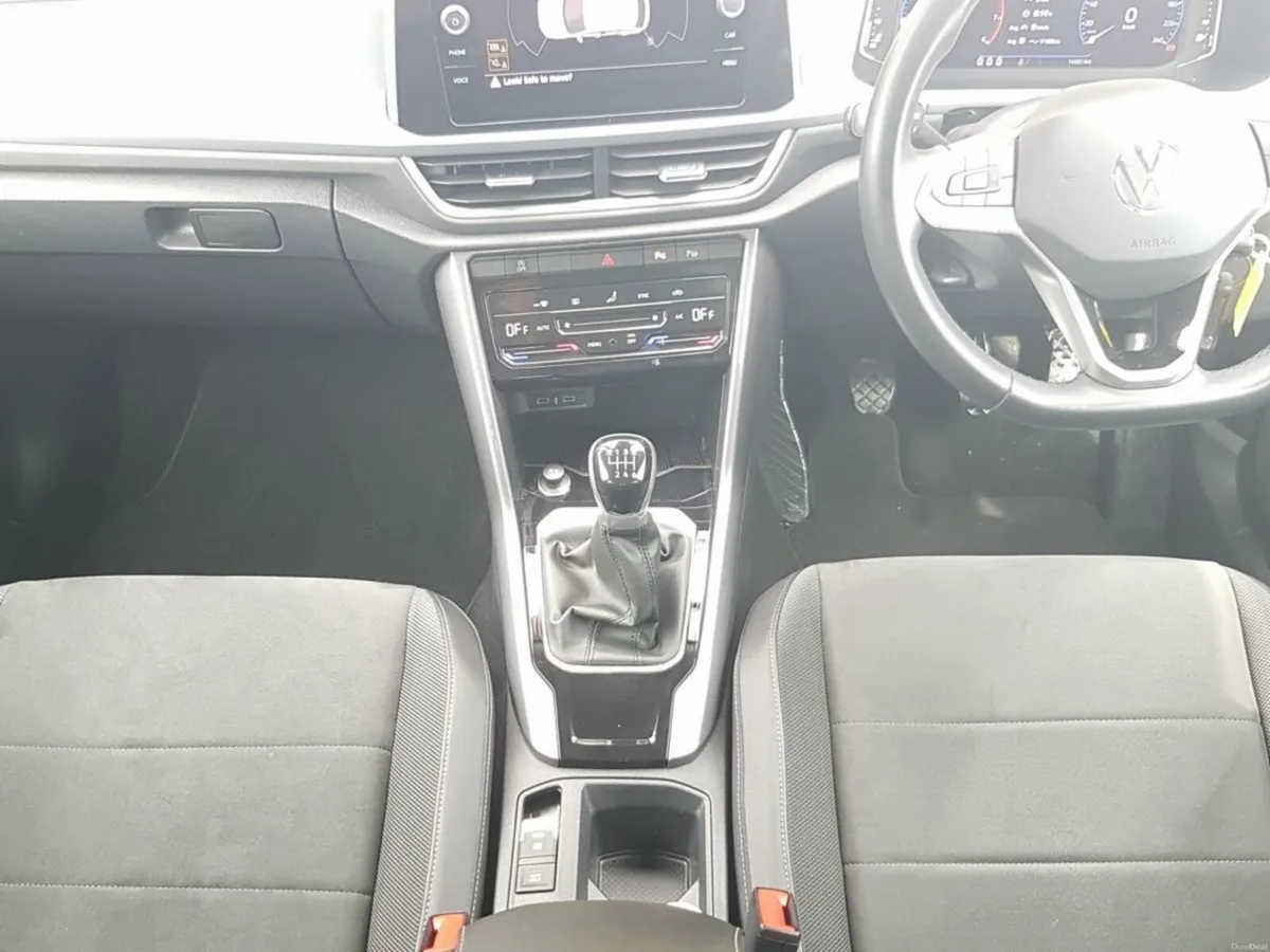 Volkswagen T-Roc 1.0 TSI 110HP Style *LOW MILEAGE* - Image 3