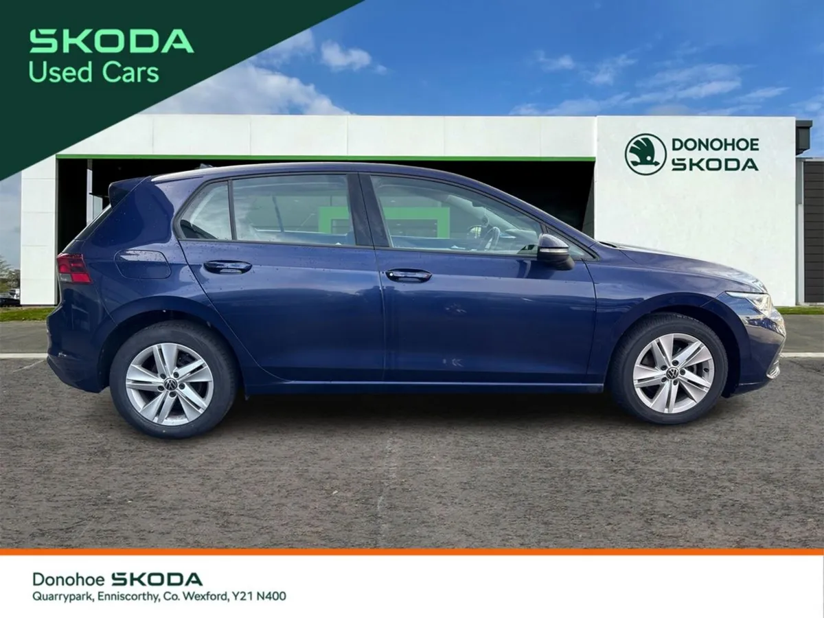Volkswagen Golf 2.0 TDI 115HP Life - Image 4