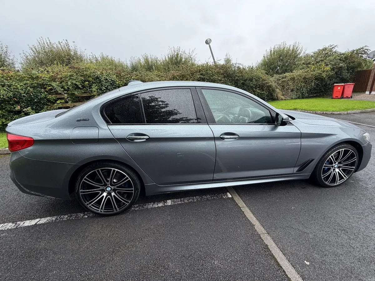 Car - Image 4