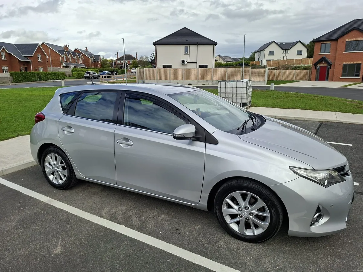 Toyota Auris 1.6 Automatic 132hp - Image 1