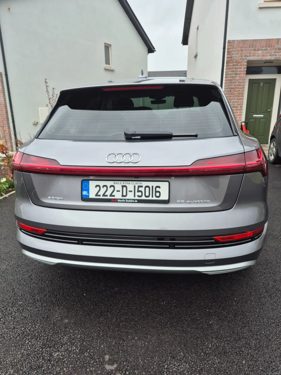 Audi e-tron 2022 Quattro 55 S - Image 3