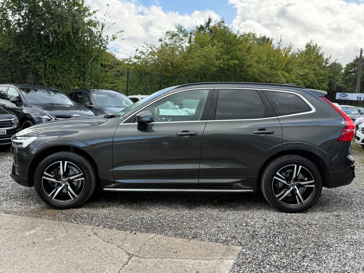 2022 Volvo XC60  B4 D MOMENTUM AUTO - Image 6