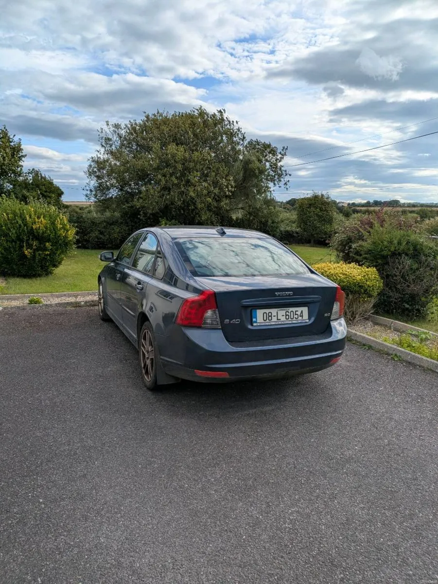 Car - Image 2