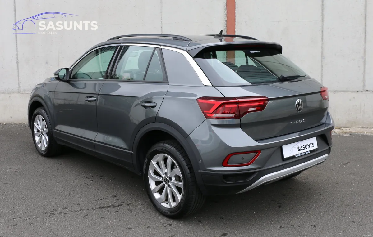VOLKSWAGEN T-ROC - Image 5