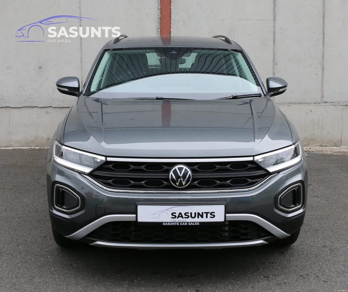 VOLKSWAGEN T-ROC - Image 3