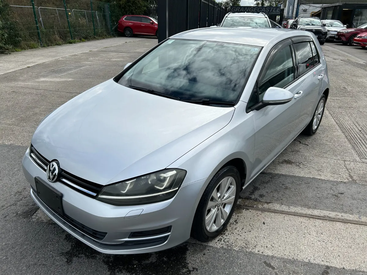 VOLKSWAGEN GOLF 2016, 1.2 TSI 5DR AUTO LOW KM - Image 2