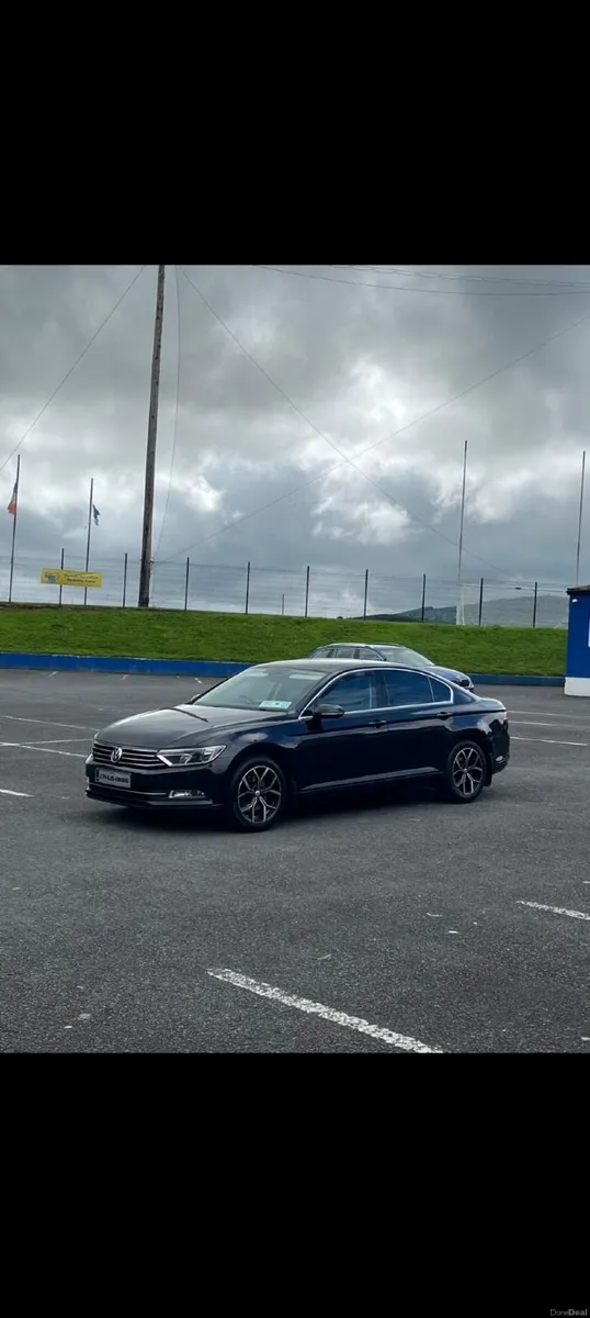 Volkswagen Passat 2017 - Image 4