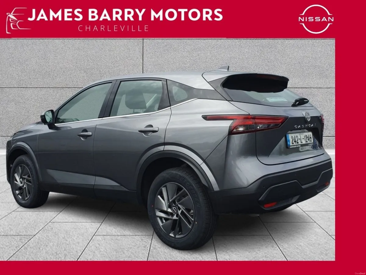 Nissan Qashqai 1.3 MHEV //  SV // Low Mileage // J - Image 3