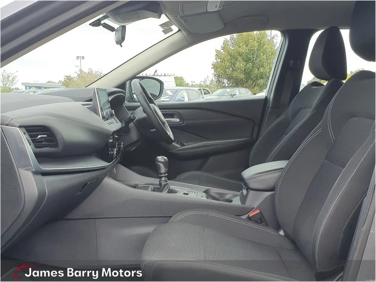 Nissan Qashqai 1.3 MHEV //  SV // Low Mileage // J - Image 4