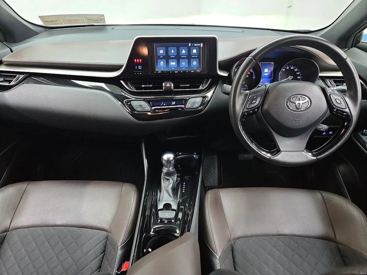 Toyota C-HR G 1.8 Hybrid *Top spec* - Image 3