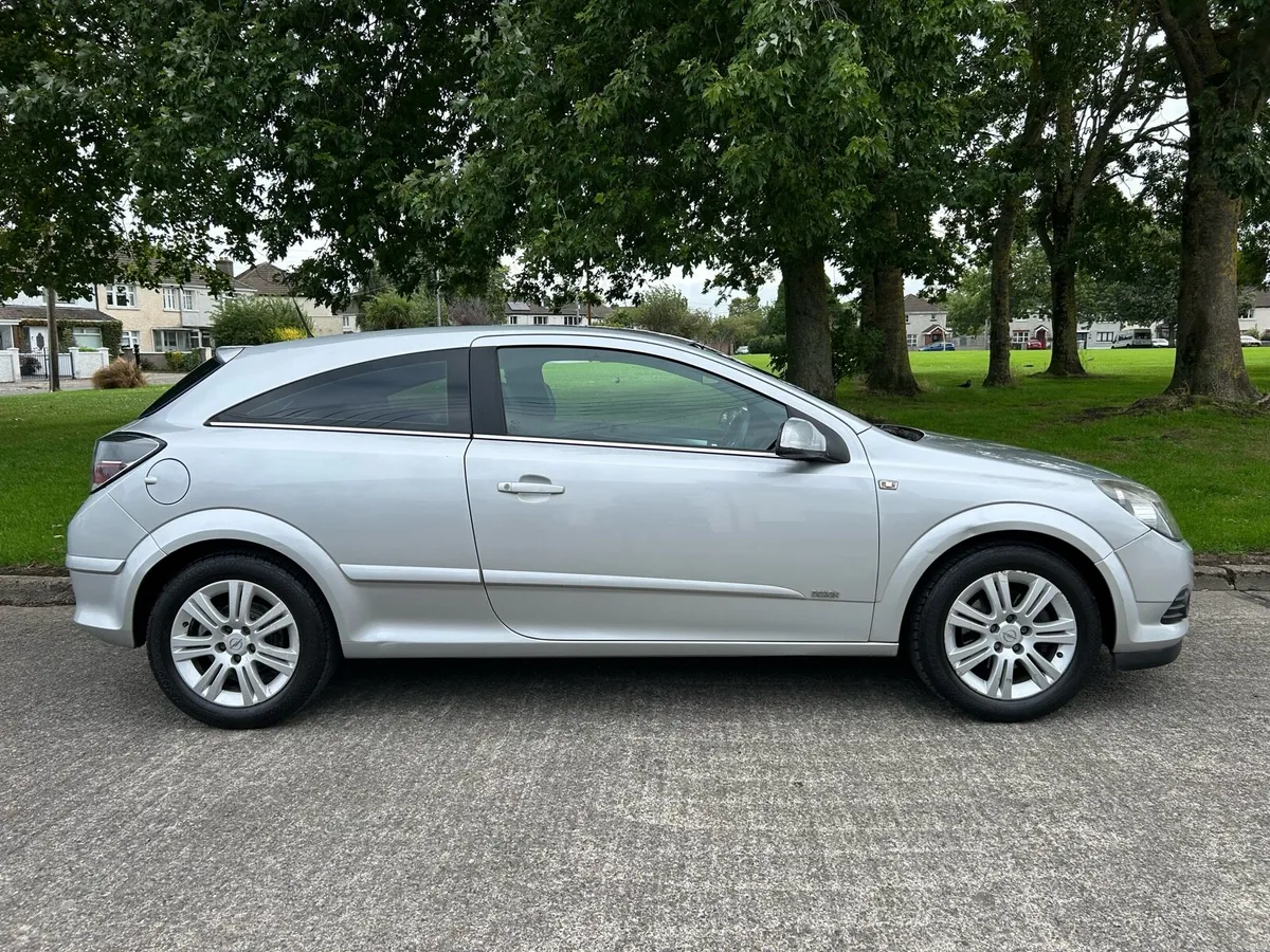 2010 Opel Astra 1.4 Sport Design // New NCT - Image 2