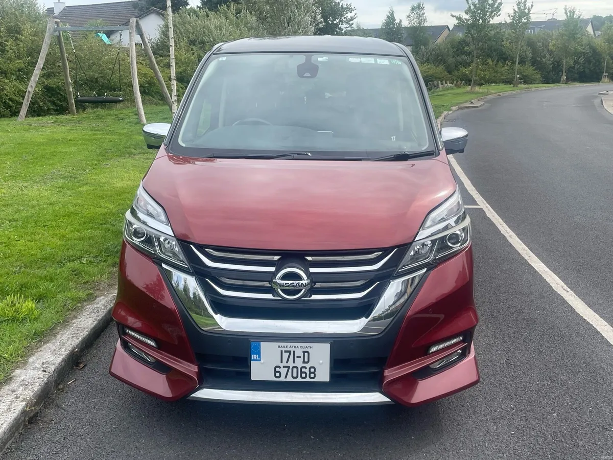Nissan Serena - Image 2