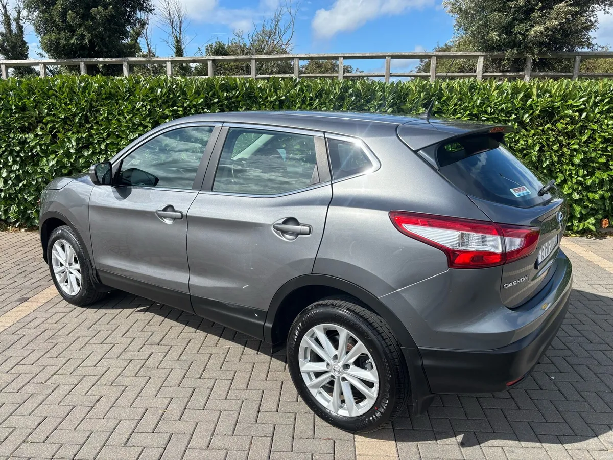 NISSAN QASHQAI 1.2 PETROL AUTO 1 OWNER SINCE NEW - Image 5