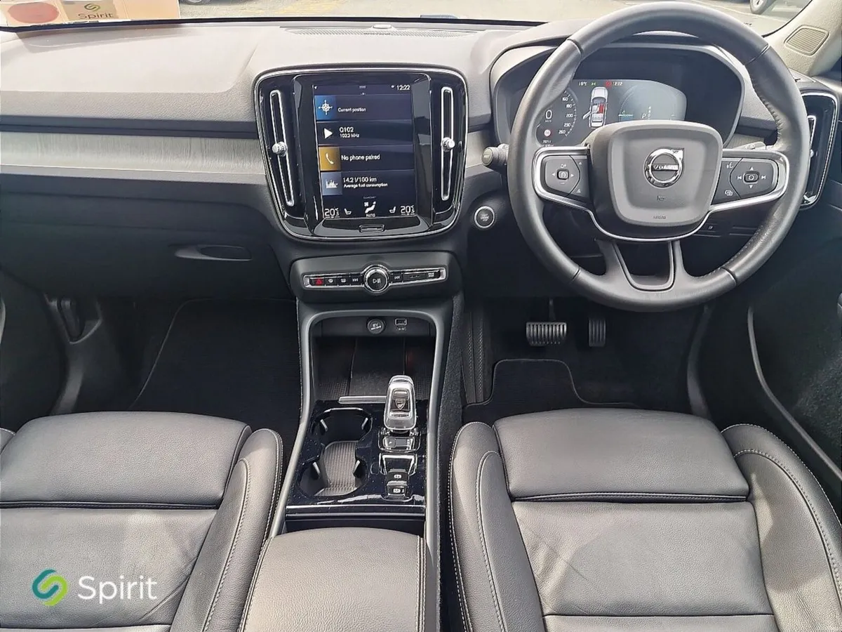 Volvo XC40 T5 Inscription Plug In Hybrid - Image 4