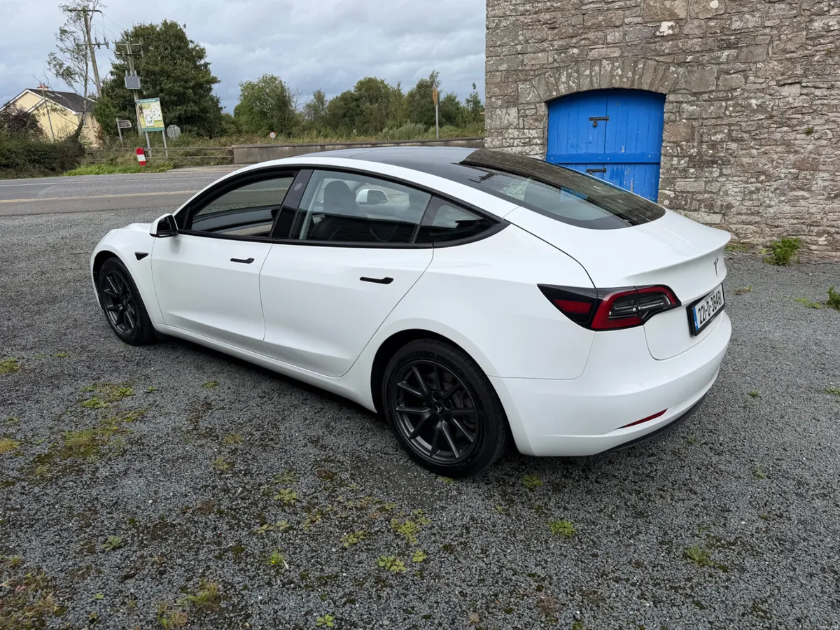 2022 Tesla Model 3 Long Range AWD Dual Motor - Image 6
