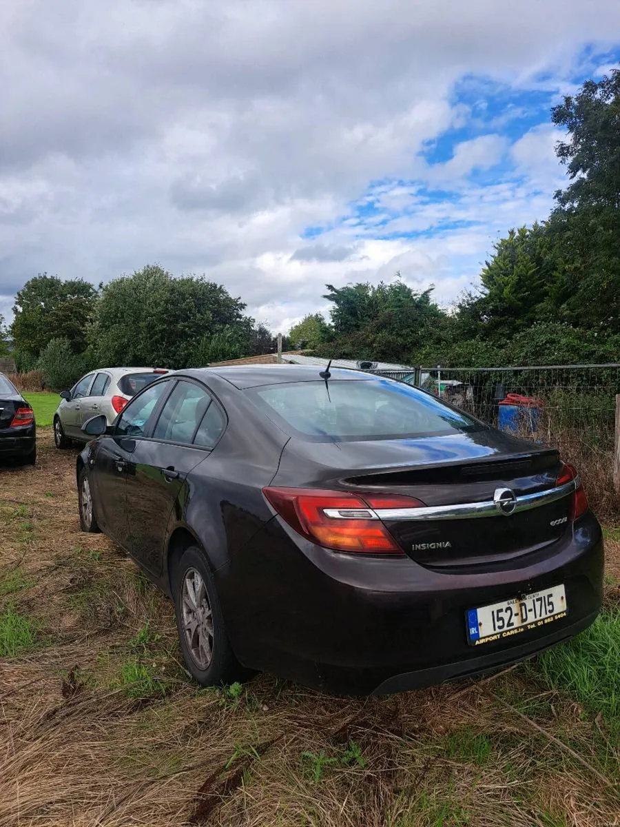 2015 Insignia - Image 2